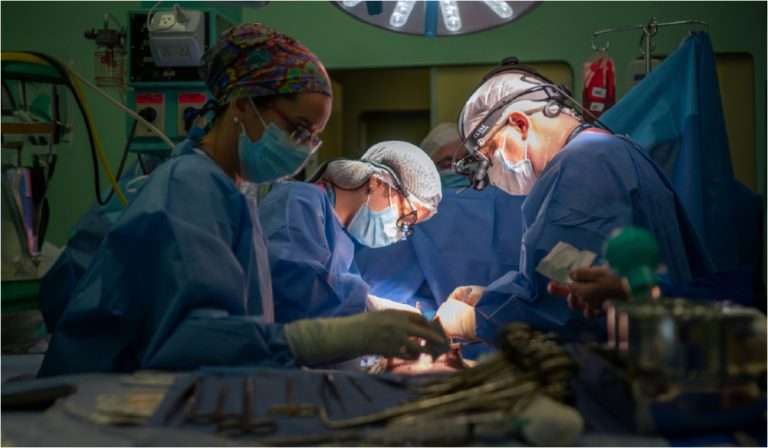 Garrahan: adolescente recibió un trasplante de corazón